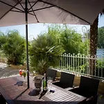 Les Magnolias Bed & Breakfast 4*