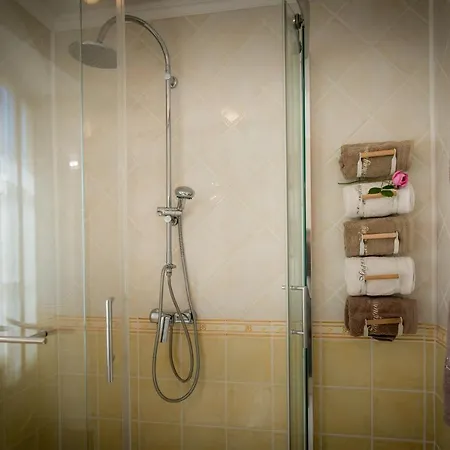 Bed & Breakfast Les Magnolias 3*