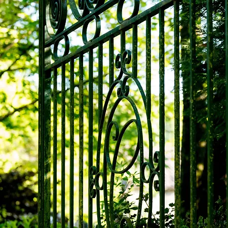 Les Magnolias Bed & Breakfast