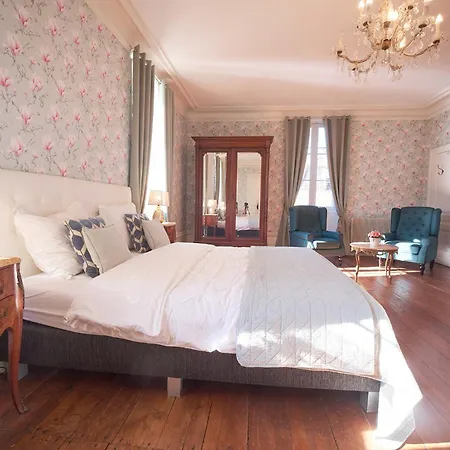 Les Magnolias Couette-café 4*
