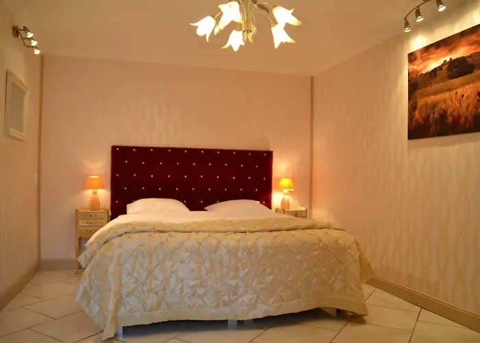 Les Magnolias Bed & Breakfast Lalinde
