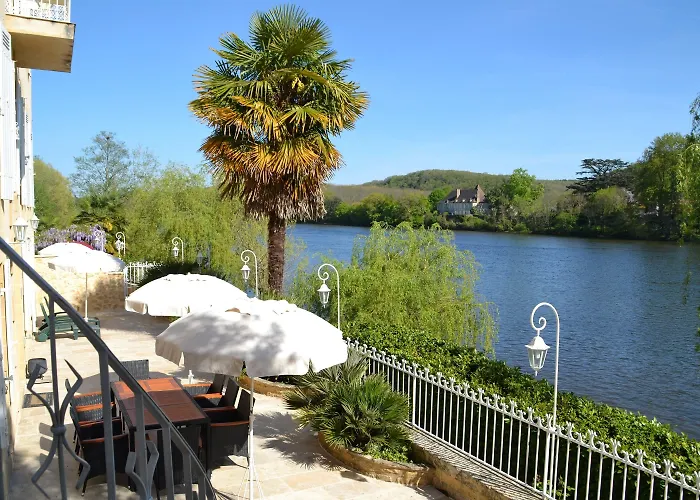 Les Magnolias Bed & Breakfast