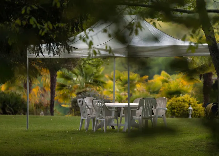 Les Magnolias Bed & Breakfast