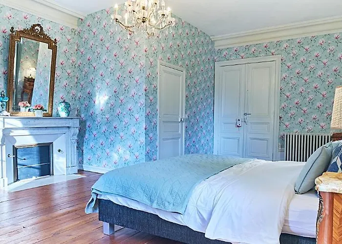 Les Magnolias Bed & Breakfast 4*
